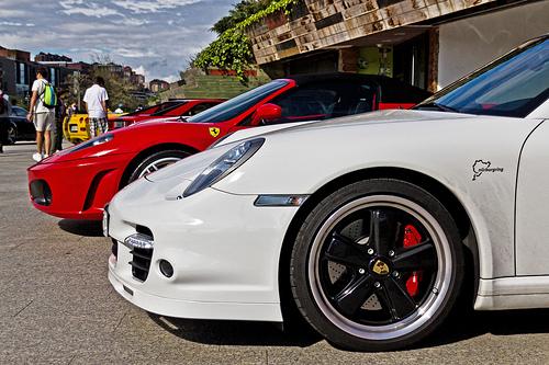 Versus (Ferrari - Porche)