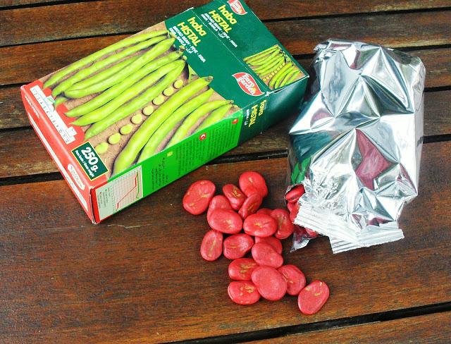 LA HUERTA  ¡ A SEMBRAR !...........(Habas y Escarolas).-