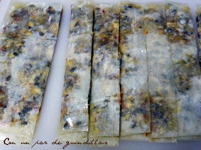 Tirabuzones de pasta filo rellenos