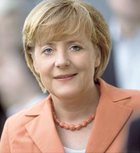 Angela Merkel. Recortando en vestuario.