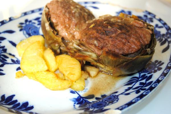 Alcachofas rellenas de carne