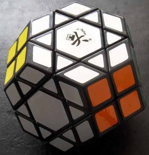 4 alternativas muy geeks al cubo de Rubik #Videos