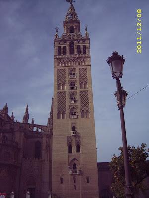 PASEANDO POR SEVILLA