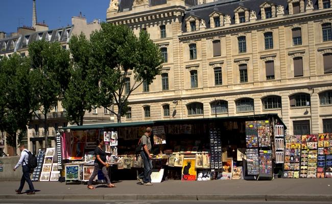 walking in Saint Michel