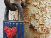 Busco en cajones llenos...