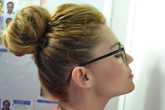 Look fotomatón. The Hole.