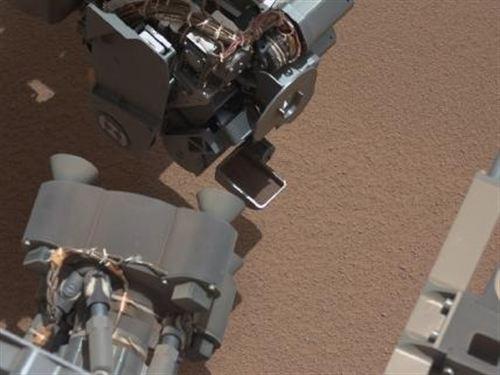 El objeto hallado sobre la superficie de Marte podría pertenecer al 'Curiosity'