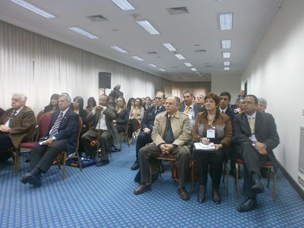 Conectividad o conexiones es lo que necesita Uruguay