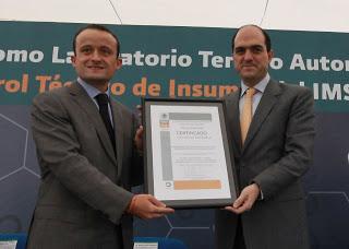 Recibe IMSS reconocimiento de COFEPRIS por eficacia en el control de calidad de los insumos