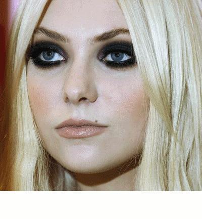 anigif thumb11 Tendencias en maquillaje 2013: Apuesta por el Maquillaje Vamp