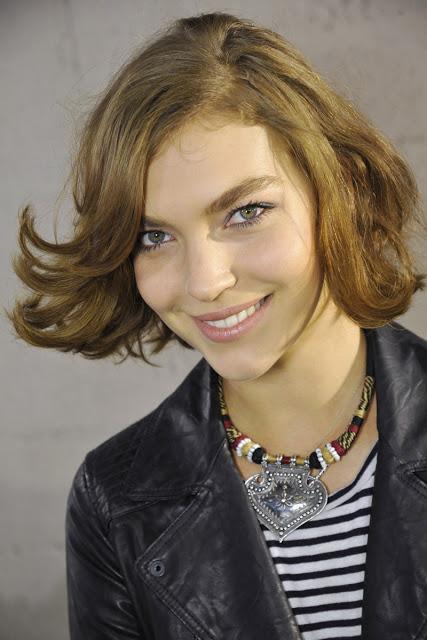 CÓRTATE LA MELENA ... SE LLEVA LA MELENA MIDI !