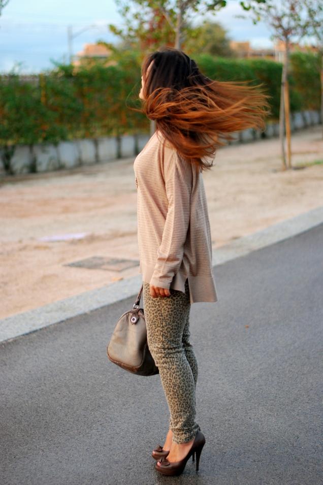 Pantalones de leopardo de Blanco