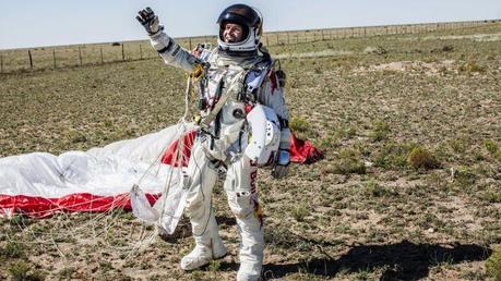 Felix Baumgartner rompiendo records.