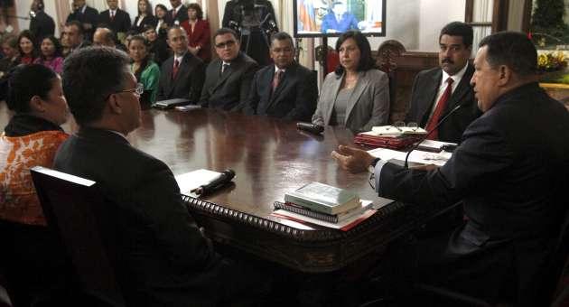 Estrategias comunicacionales y seguimiento de políticas públicas: prioridades del nuevo tren ministerial.