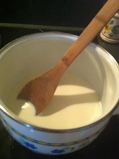 CHOCOLATE PUDDING PIE