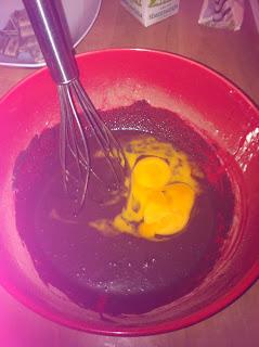 CHOCOLATE PUDDING PIE