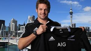 Histórico: La camiseta de los All Blacks con sponsor