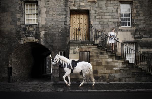 ANDRÉ BADI _ VESTIR ES UN ARTE