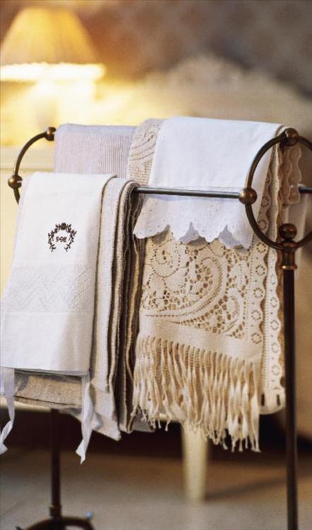 AHORA TOCA ESPERAR ...