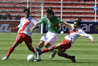 BOLIVIA GOLEÓ A URUGUAY EN LA ALTURA DE LA PAZ