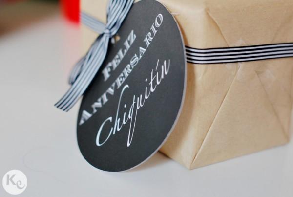 Packaging anniversary gift