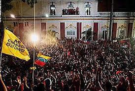 Venezuela consolida su modelo democrático y vence el plan desestabilizador Nuevo triunfo del presidente Chávez con el 55, 25% de los votos.