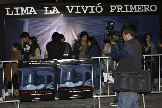 Lima Vivió Primero la Fiebre por ''Actividad Paranormal 4''