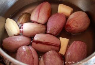 Coq au Vin con cebollas glaseadas