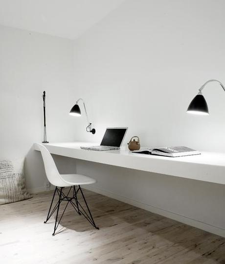 QUEDAMOS EN EL DESPACHO