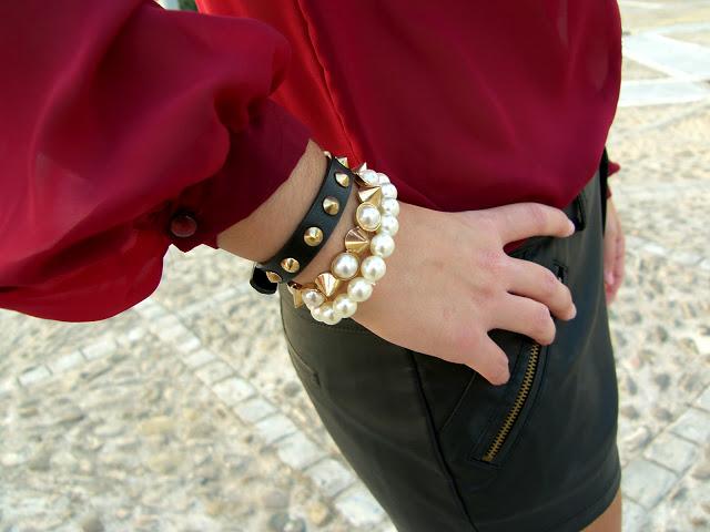 LEATHER + PEARL NECK