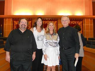 Reportaje fotográfico de la presentación de A mi manera