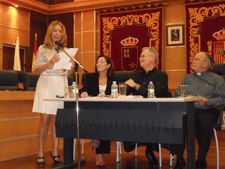 Reportaje fotográfico de la presentación de A mi manera