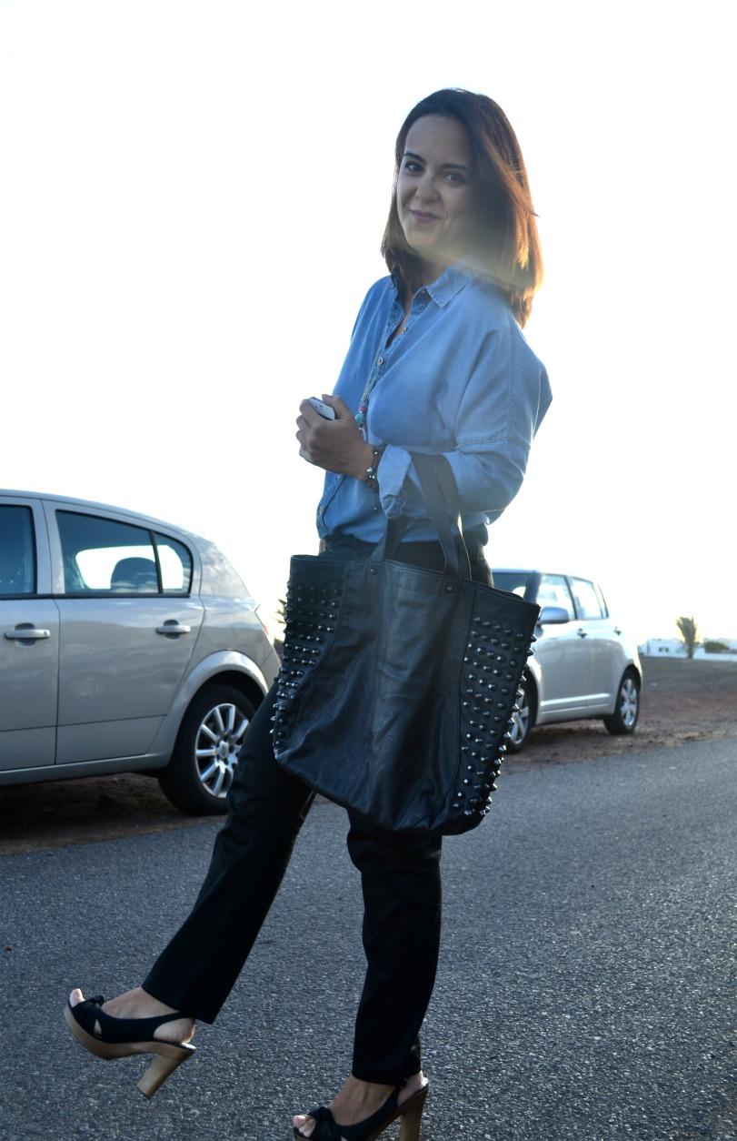 Working_girl:_Denim_&_Black_Blanco_Mango_Ebay_Bershka_Majorica_01