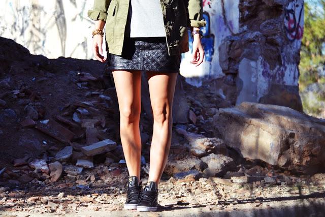 LeAtHeR SkIrT: LOOK 3 (ARMY)