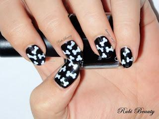 Nail Art | Halloween Bones