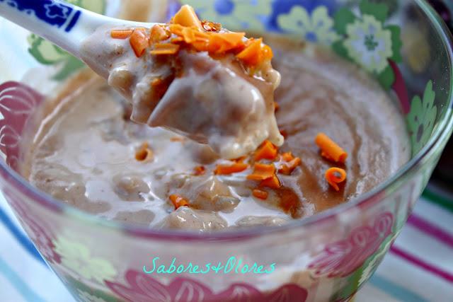 ARROZ CON CREMA DE CASTAÑA Y VIRUTAS DE CHOCOLATE DE NARANJA