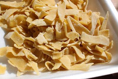 SOPA DE CHAMPIÑONES  CON PASTA FRESCA