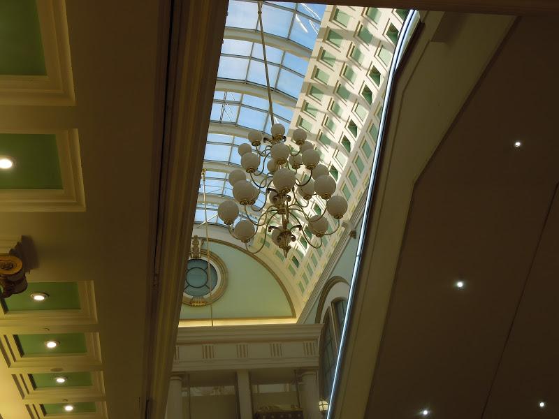 BARCELONA : Centro Comercial Gran Via 2 II