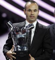 COMO SALVAR A UN CRIMINAL SACRIFICANDO A UN HEROE