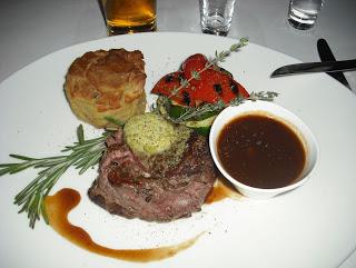 Restaurante Strauss en Varsovia (Polonia) Restaurante Strauss en Varsovia (Polonia)