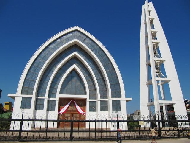 En la selva peruana: entre la belleza y la barbarie