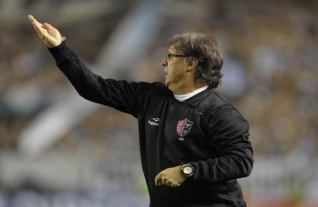 Racing y Newell’s, protagonistas de una pobre noche de fútbol