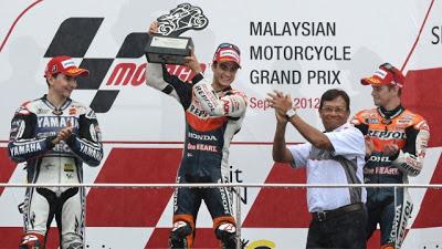 Pedrosa danza bajo la lluvia de Sepang