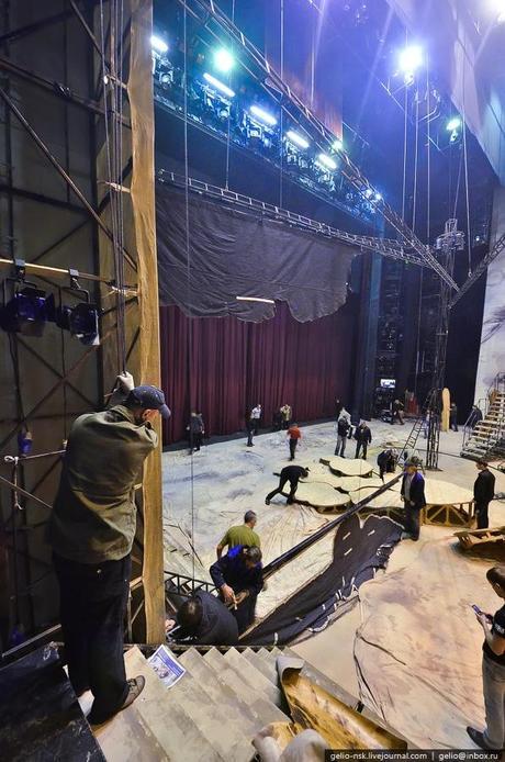En las entrañas del Teatro Estatal de Novosibirsk