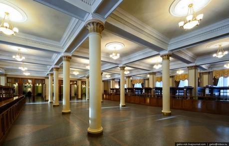 En las entrañas del Teatro Estatal de Novosibirsk