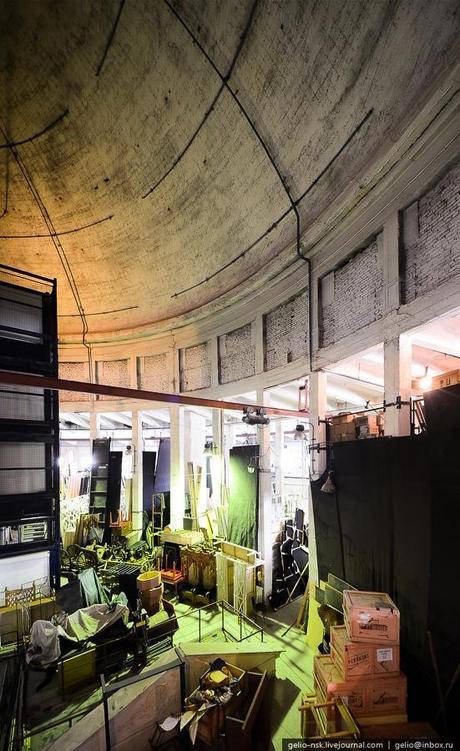 En las entrañas del Teatro Estatal de Novosibirsk