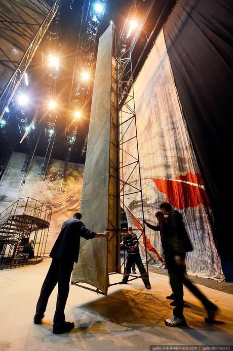 En las entrañas del Teatro Estatal de Novosibirsk