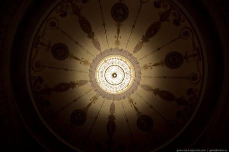 En las entrañas del Teatro Estatal de Novosibirsk