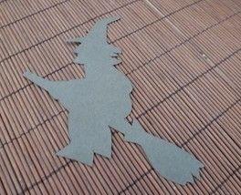 Brujas para decorar la mesa por Halloween