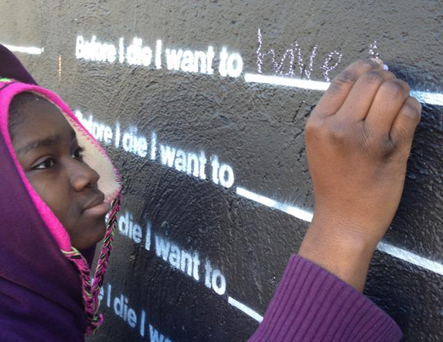 Before I Die Comes to Chicago street art installation Chicago 